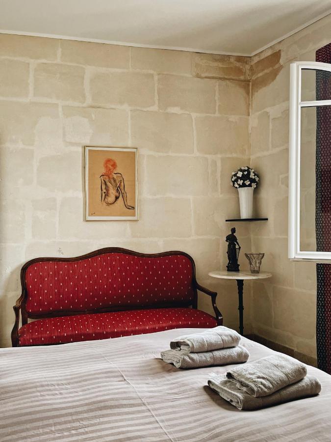 Aux Arenes Apartment Arles